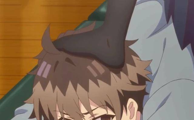 看动漫男主就懂了,好想被麻衣学姐踩_龙王_美少女_工作