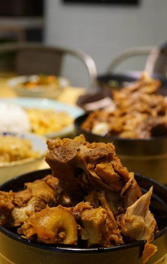 在北京用一碗酱骨头温暖你的胃和心_店家_排骨_小时