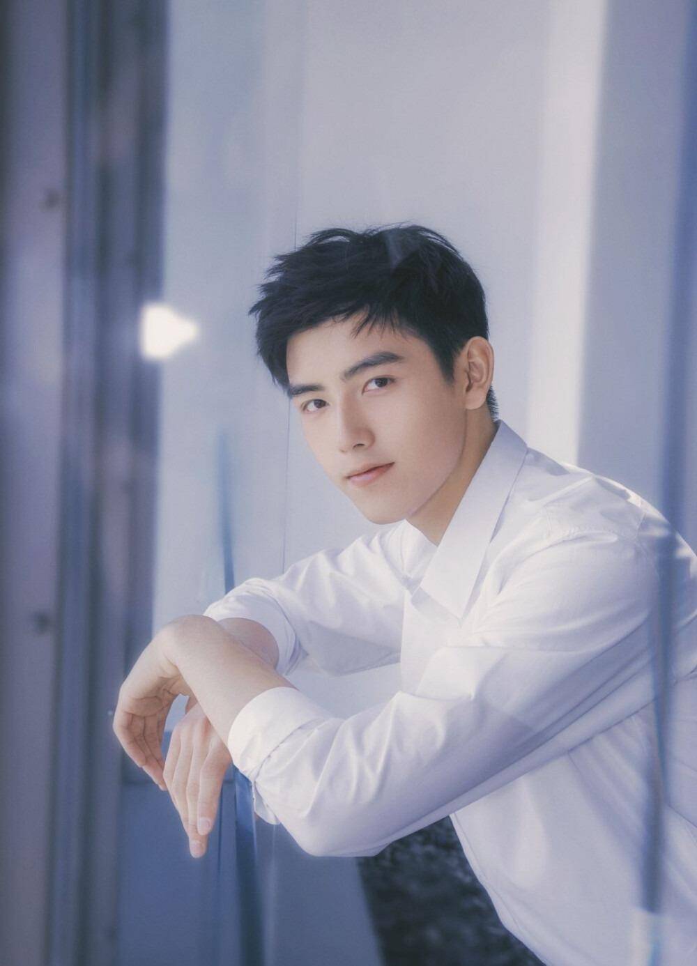 陈飞宇大尺度照片曝光,二少的感情全靠演技?_标准_网友_女方