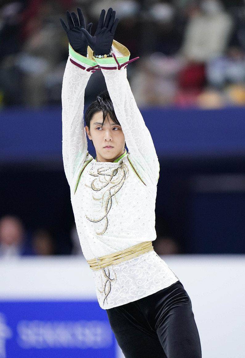 羽生結弦選手掲載新聞2016年NHK杯-