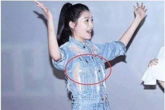 说不拍吻戏要把初吻留给男伴侣的关晓彤,却穿成了如许!