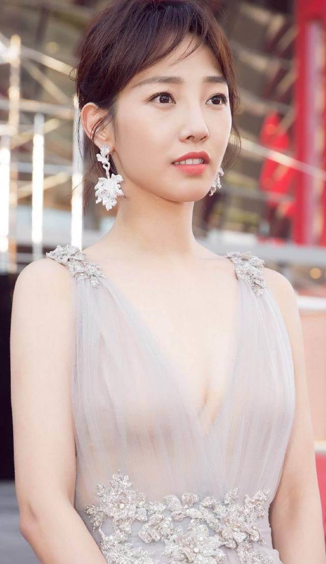 看过白百何19岁的旧照之后,网友:难怪陈羽凡会不能自拔_事件_钱都