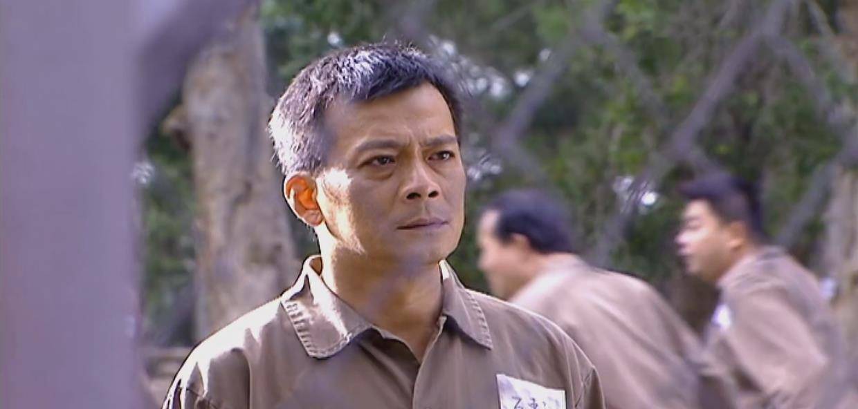 刑警2010:苗侨伟黄日华再合作,兄弟反目拔枪相向_米安定_石东升_执法