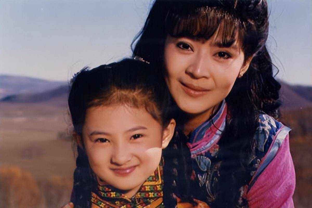 9岁因婉君成名,19岁却拒演还珠格格,金铭的"消失"绝不是偶然_琼瑶