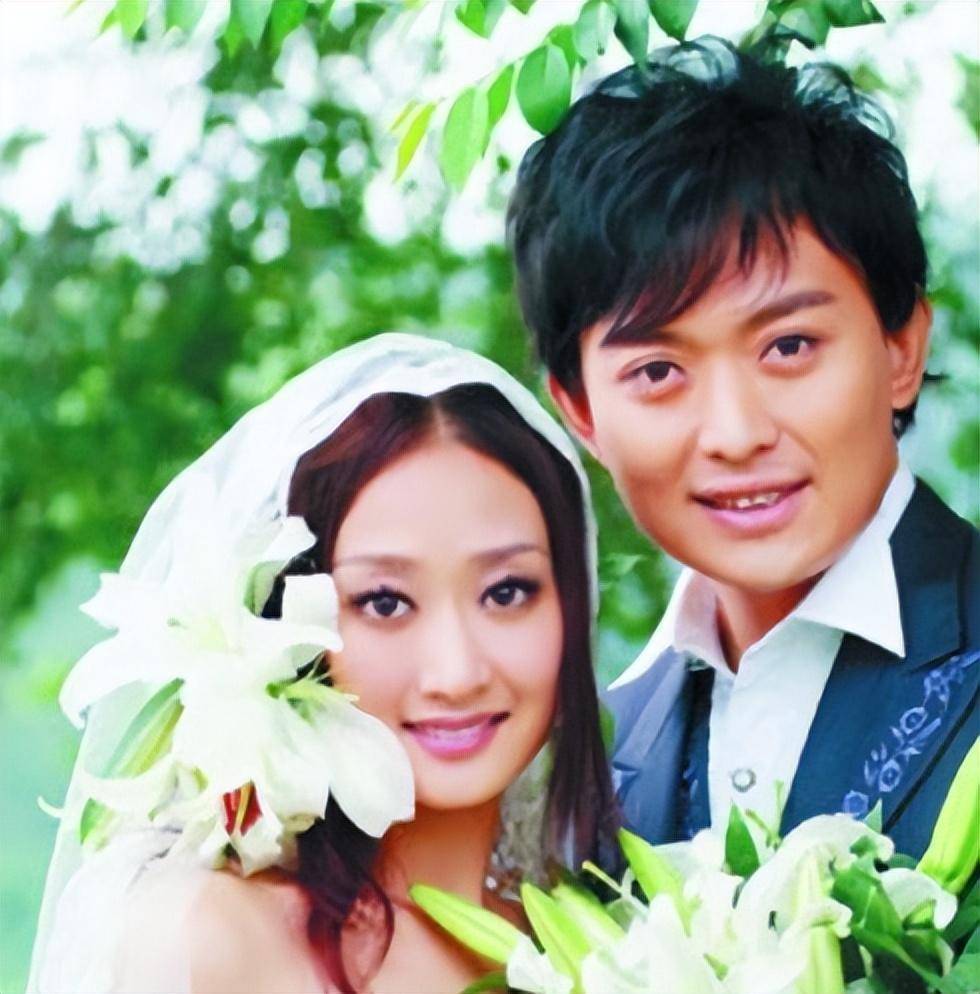 "古装美男"黄海冰:因前妻丁克离婚,二婚娶小12岁甄锡幸福吗?