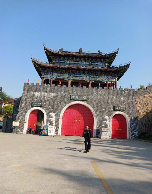 宜兴小众旅游打卡地,爬上"丁山小长城",远眺浩渺太湖风光_福源_禅寺