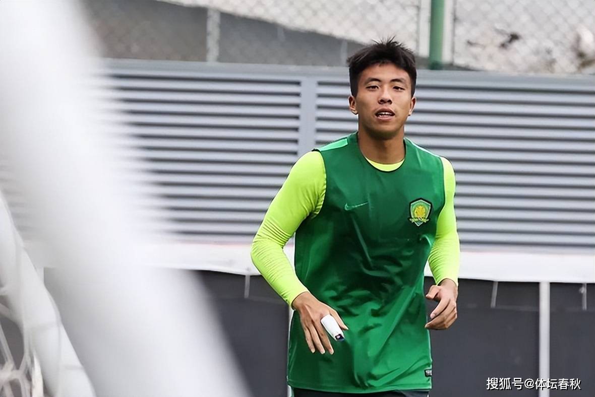 曾助国足0-0逼平日本_韩佳奇_赛季_比赛