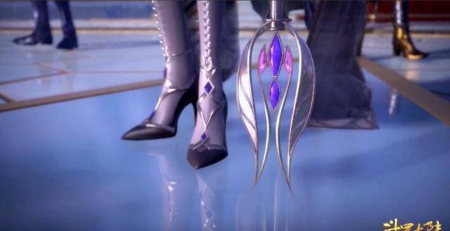 给人的感觉就是,这双鞋子完全就是为战斗而生的,而这就非常符合千仞雪