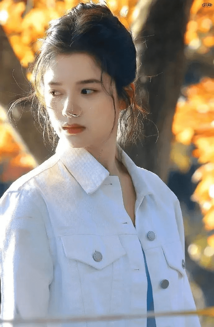 校园女主模板张婧仪,救赎浪子的新生代小花_风犬_眼神_少年