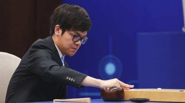 那个考前写32个"过"字祈福的清华大学新生柯洁,期末挂科了吗?