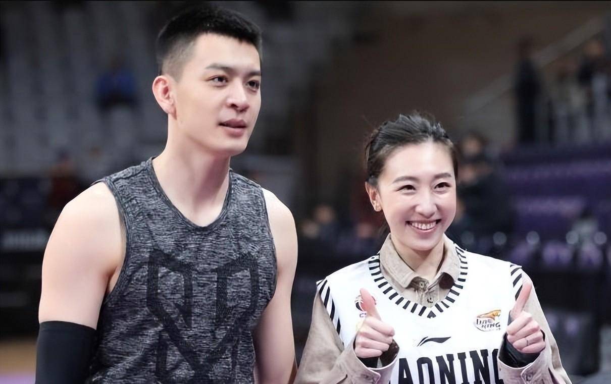 杨鸣家庭生活细节爱情故事曝光?_杨明_辽宁大连_篮球