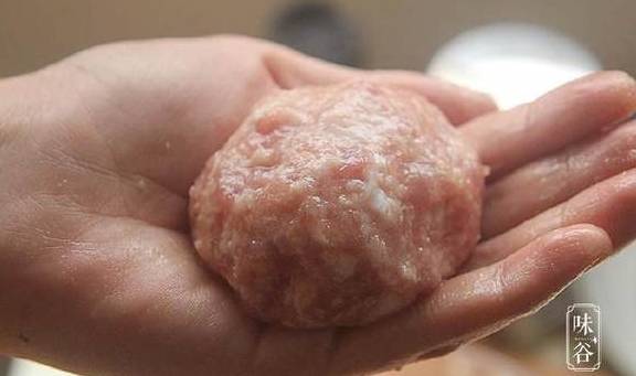 这么美味的四喜丸子，看着就很有食欲！你一顿能吃几个(图3)