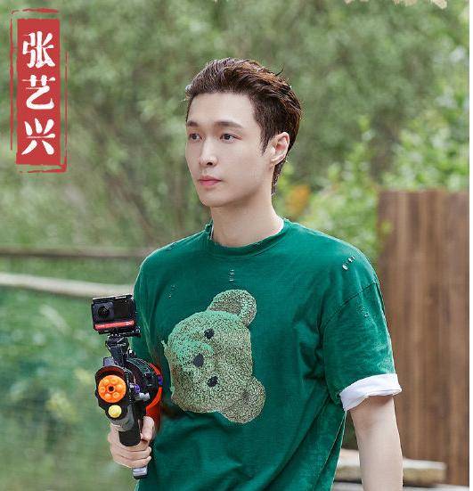 蘑菇屋水枪大战,张艺兴为何输得那么惨?官微分析很到位!