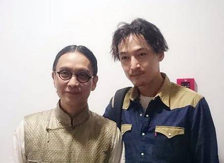 他是胡歌的师傅,曾击败张国荣获影帝,为救人烧伤与妻相爱20年_谢君豪