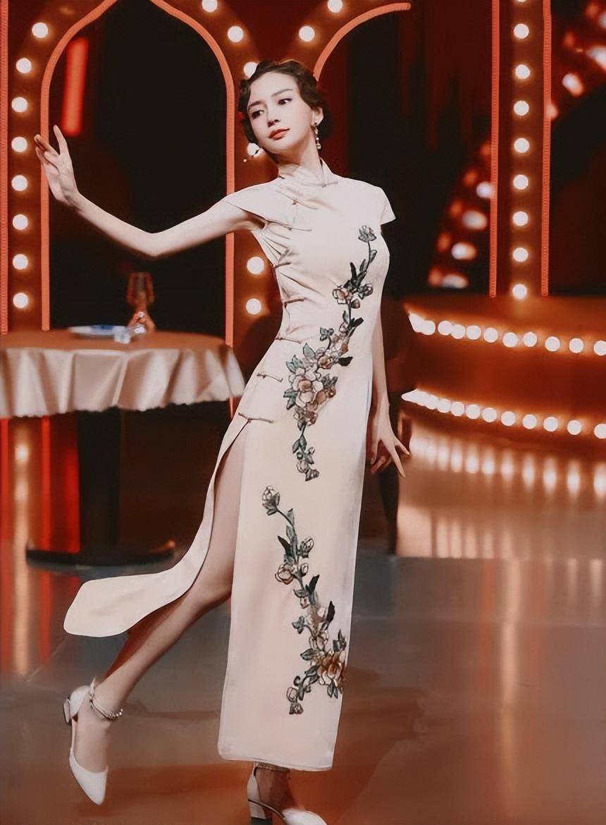 完美气质,女明星穿旗袍,谁是你心中的旗袍女神?_杨幂_迪丽热巴_虞书欣