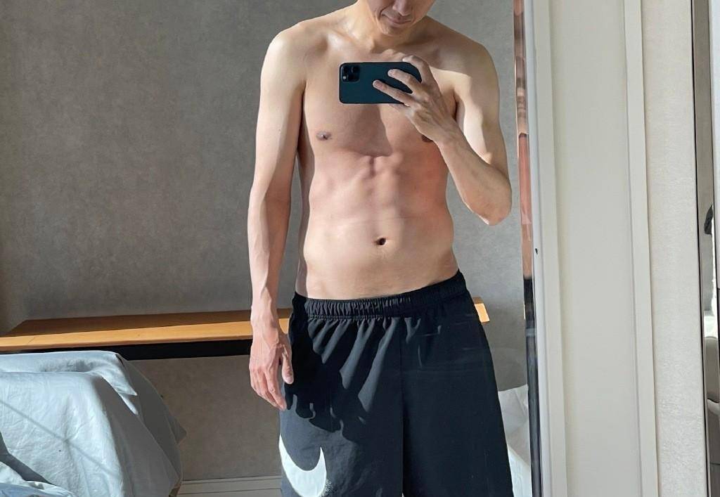 对比刘洋和c罗的腹肌,就知道中国足球毫无希望_球员_照片_力量