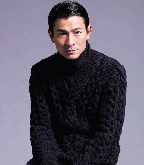 天王刘德华身家百亿,亲姐却租廉价房住,澳门一事让华仔心灰意冷_生活