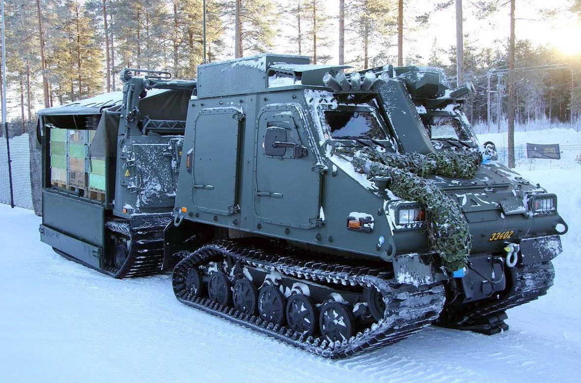 据了解,bv206全地形运输车9重达6.34吨,长宽高度分别为6.86米,1.