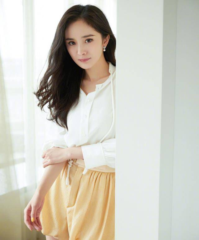 杨幂终于不"隐瞒自我"了?