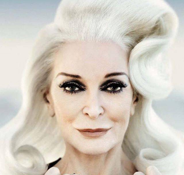 "奶奶级超模"卡门,80多岁在舞台上如同女王一般,网友:我相信