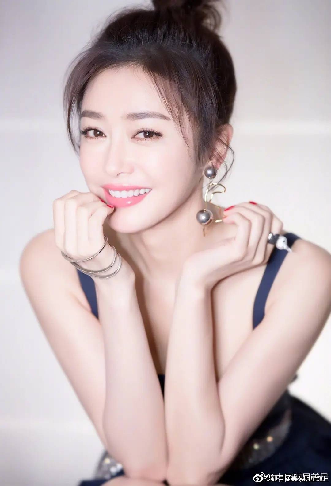 美女明星馆:秦岚写真赏