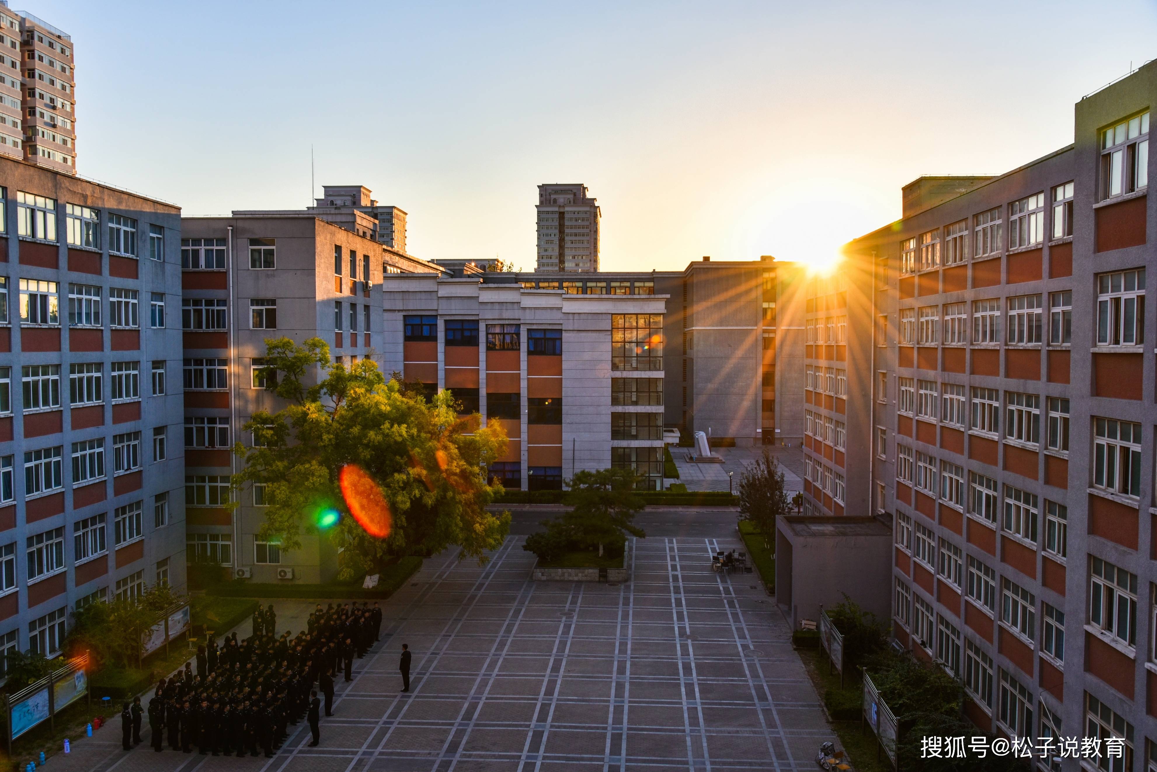 中国公安大学校园风光图片