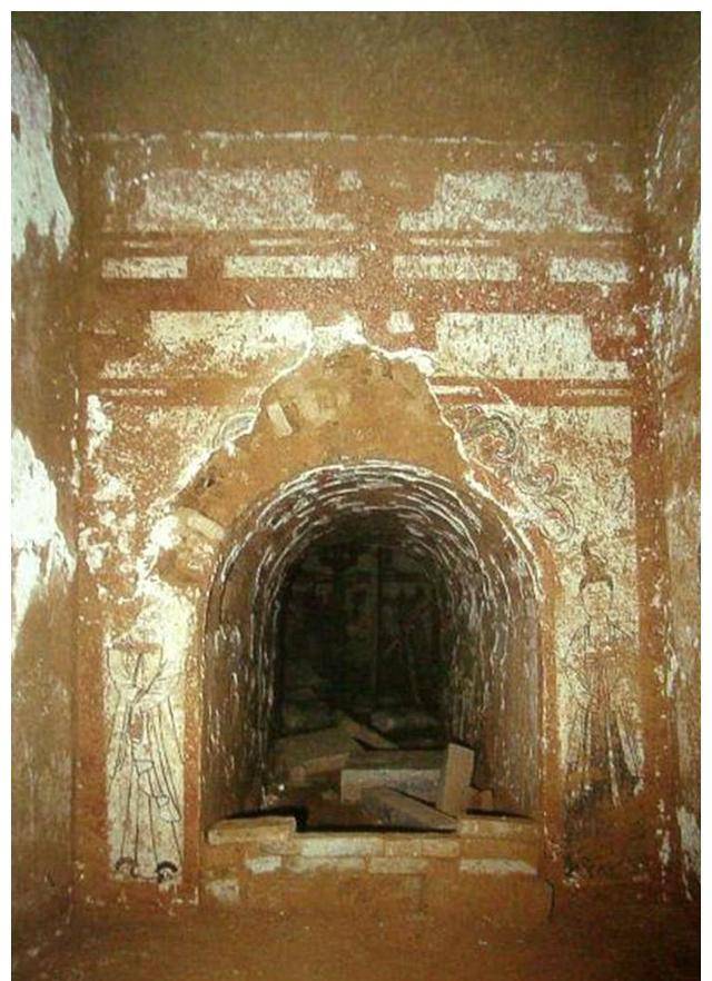 荣宪公主下葬时居然头戴凤冠,身穿龙袍,这在中国历史上绝对是前无前人