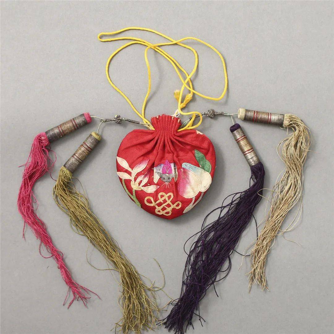 中国古代荷包演变史_清代_局部_功能