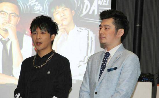 一个为钱离开,一个为义救场,《天天向上》这两主持人差别太大_欧弟和