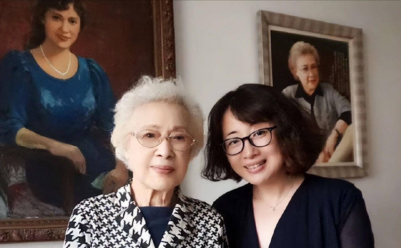 老戏骨秦怡:被亲妹抢走老公,儿子又患上精神病,与女儿反目成仇_陈天国