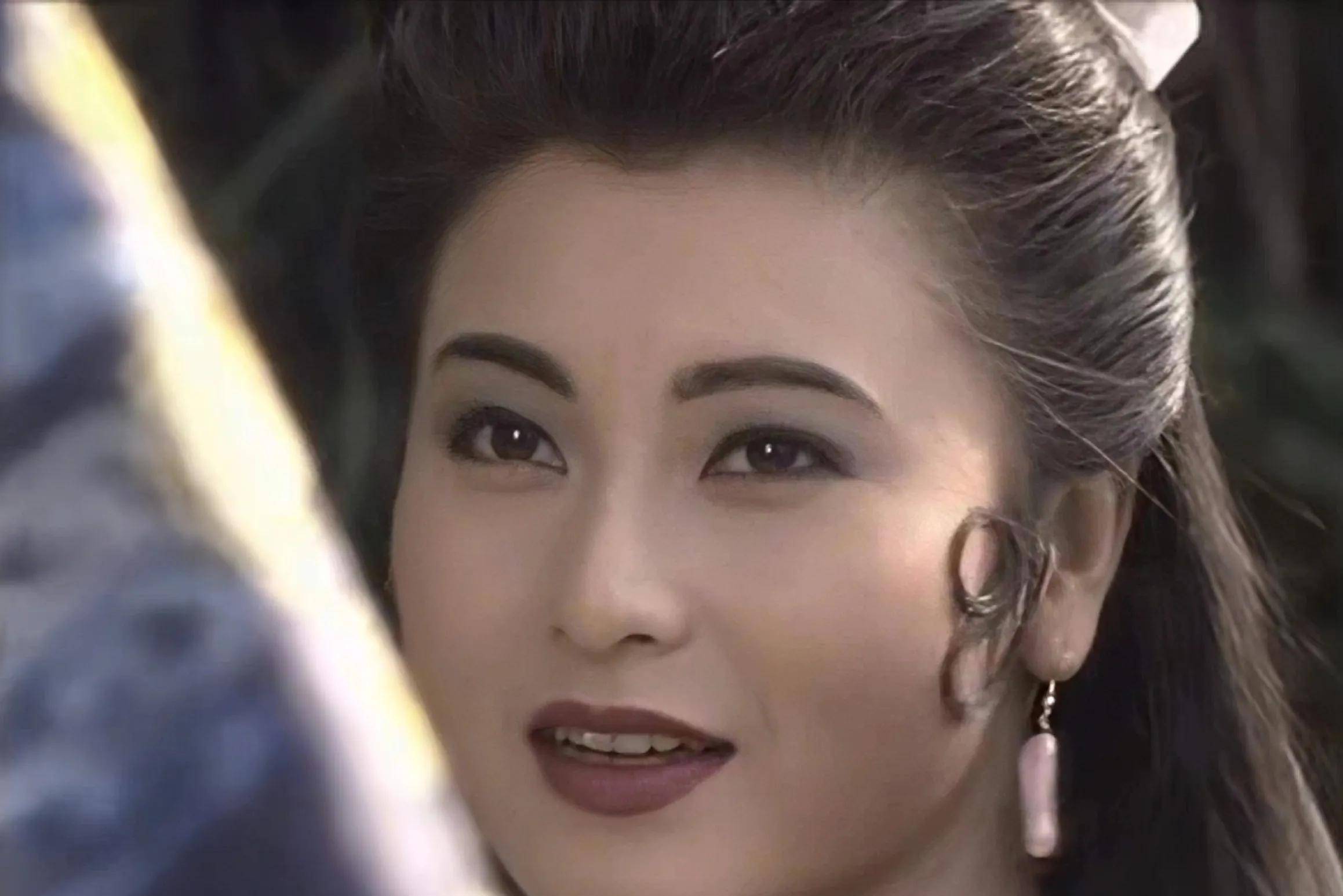 蔡晓仪:曾为亚视花旦,兵败邓萃雯后又遭降头,疑似破坏他人家庭_作品