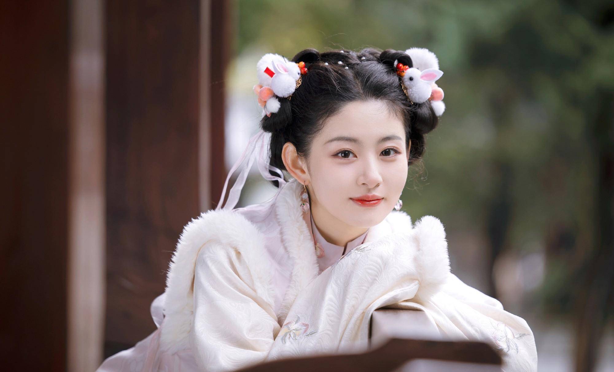 周也再现绝美古装,配角团颜值抢镜!_作品_实力_王星越