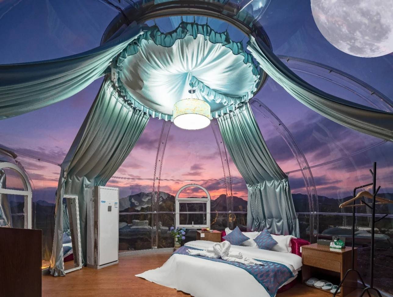 新型露营星空房 成为年轻人必备的打卡项目_帐篷_材质_窗帘