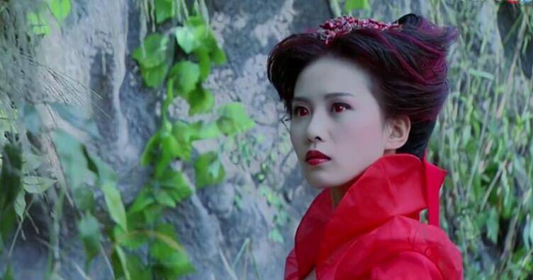 《仙剑奇侠传三》:刘诗诗的红衣龙葵,比蓝衣龙葵更迷人,认同吗