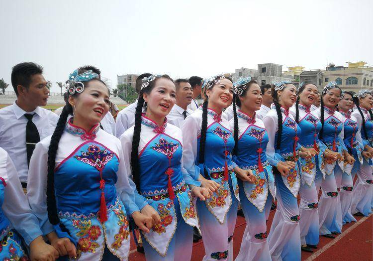 "红旗小姐姐"薛梅丽意外助力"南国乐苑奇葩""儋州调声"逆袭_海南_男女