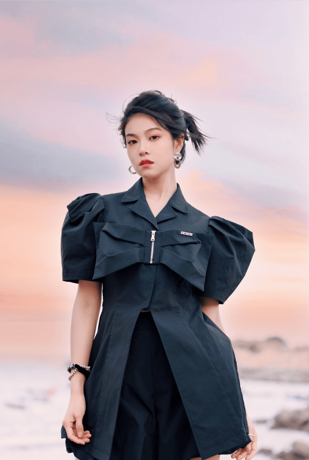 湛嘉丽从读书的时候开始就知道,也许她不是最聪明的