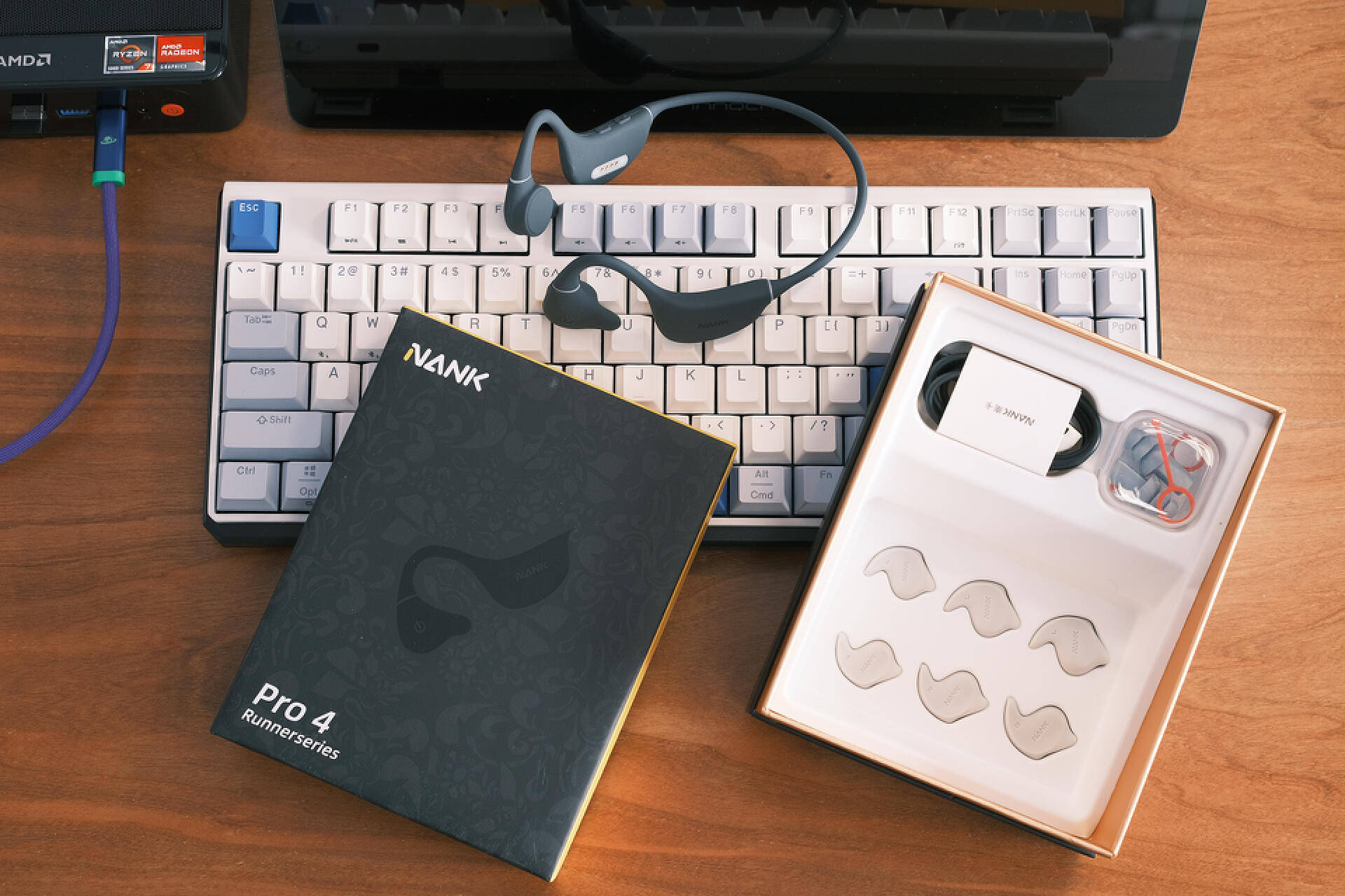 全震指向性发声，南卡Runner Pro4骨传导耳机，蓝牙5.3，劲爆低频