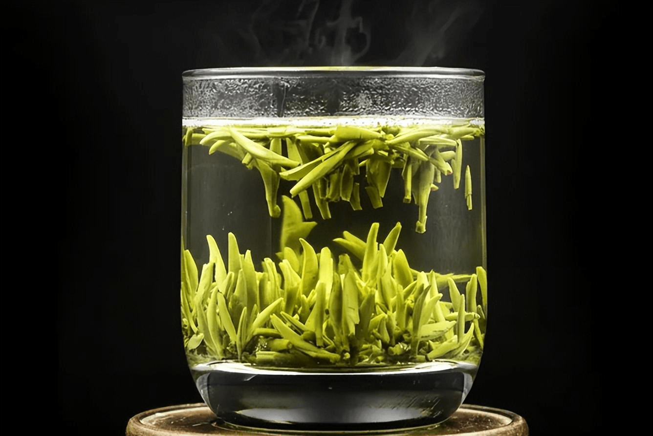 开化龙顶茶是浙江省开化县的特产,属于国家地理标志保护产品,这款茶