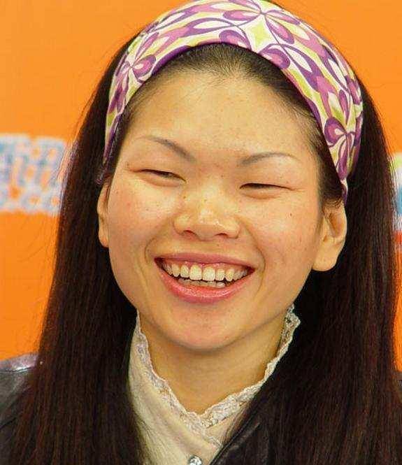 吕燕:从农村走出来的超模,从"丑女"到世界知名模特_北京_感觉_千里马