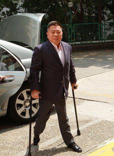 黎姿嫁"跛脚富豪"马廷强,是为了报恩,还是因为爱情呢?_弟弟_生活_一家