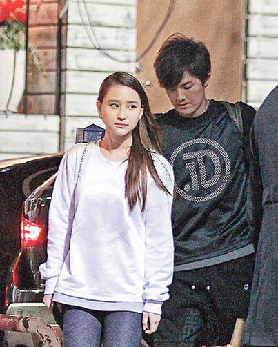 她们是何老大的女儿,曾经两姐妹争夺一个男人_何超莲_窦骁_媒体