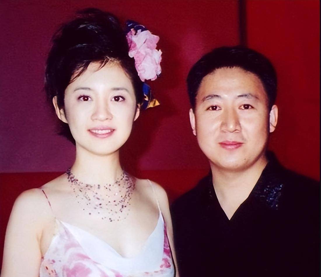 亿万富豪爱上女主持许戈辉,和原配摊牌后离婚,2个孩子都归前妻_丁健