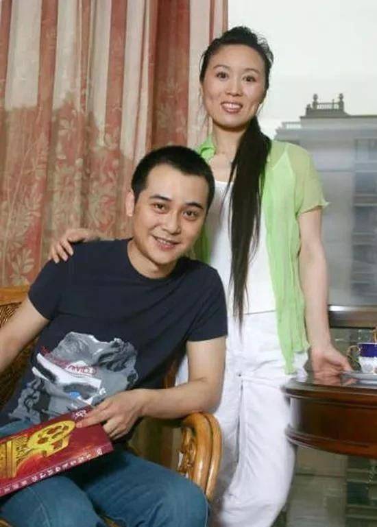 "国家一级演员"吴琼嫁小15岁丈夫恩爱19年,至今无儿无女成遗憾_阮巡