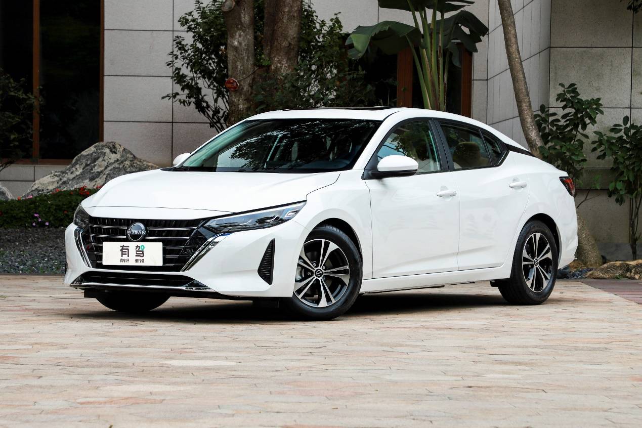 99万起的长安逸达,比销量神车日产轩逸如何?_搜狐汽车_搜狐网