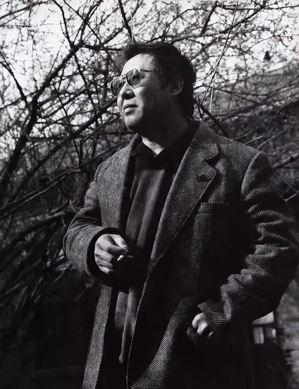 1992年路遥死前躺床3个月,爱过5个女人,却只有一人来还是为离婚_林红