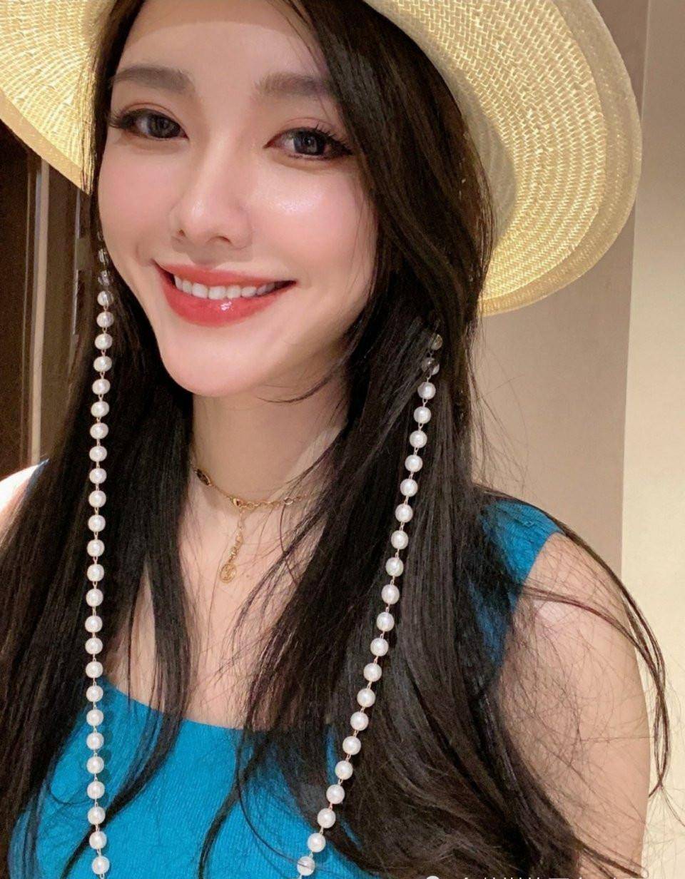 张雨乔,34岁依然楚楚动人的网红美女_舞台_人气_网络