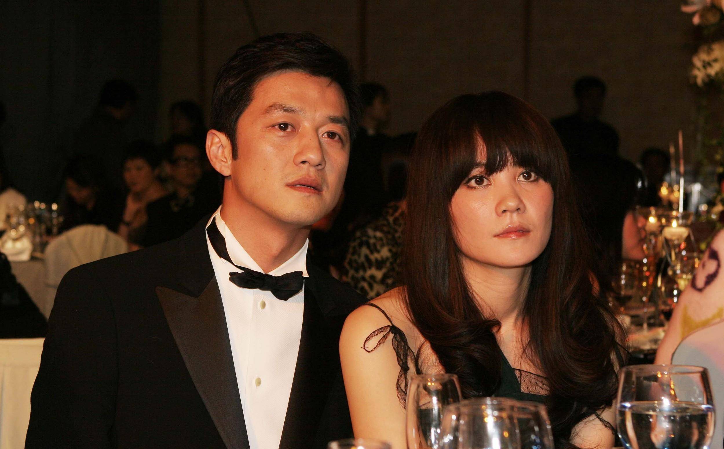 内娱大龄天后私生活混乱,专门撩小鲜肉,王菲那英躺枪_高峰_内地_男人