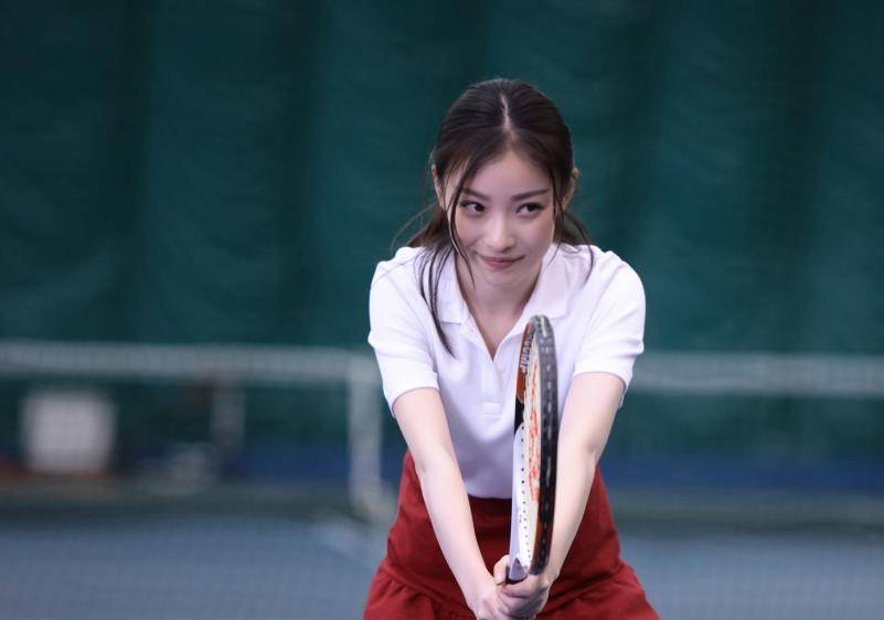 《28岁未成年》:时而天真时而美艳的倪妮疯狂追爱_人生_心态_思考