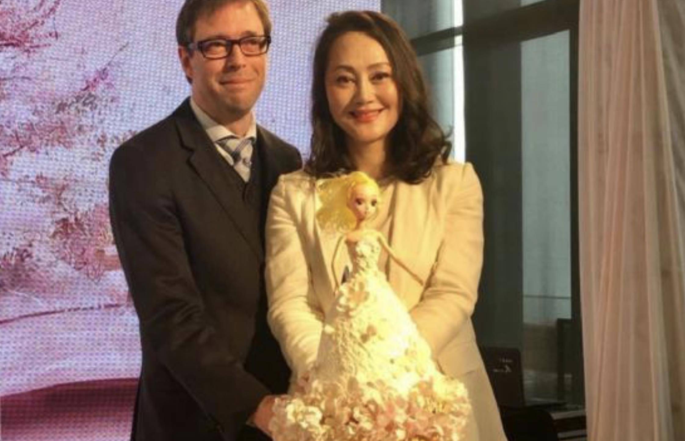 抛弃患病丈夫带女儿离开,转身投入富商怀抱,大宋佳真的太狠了_张学进