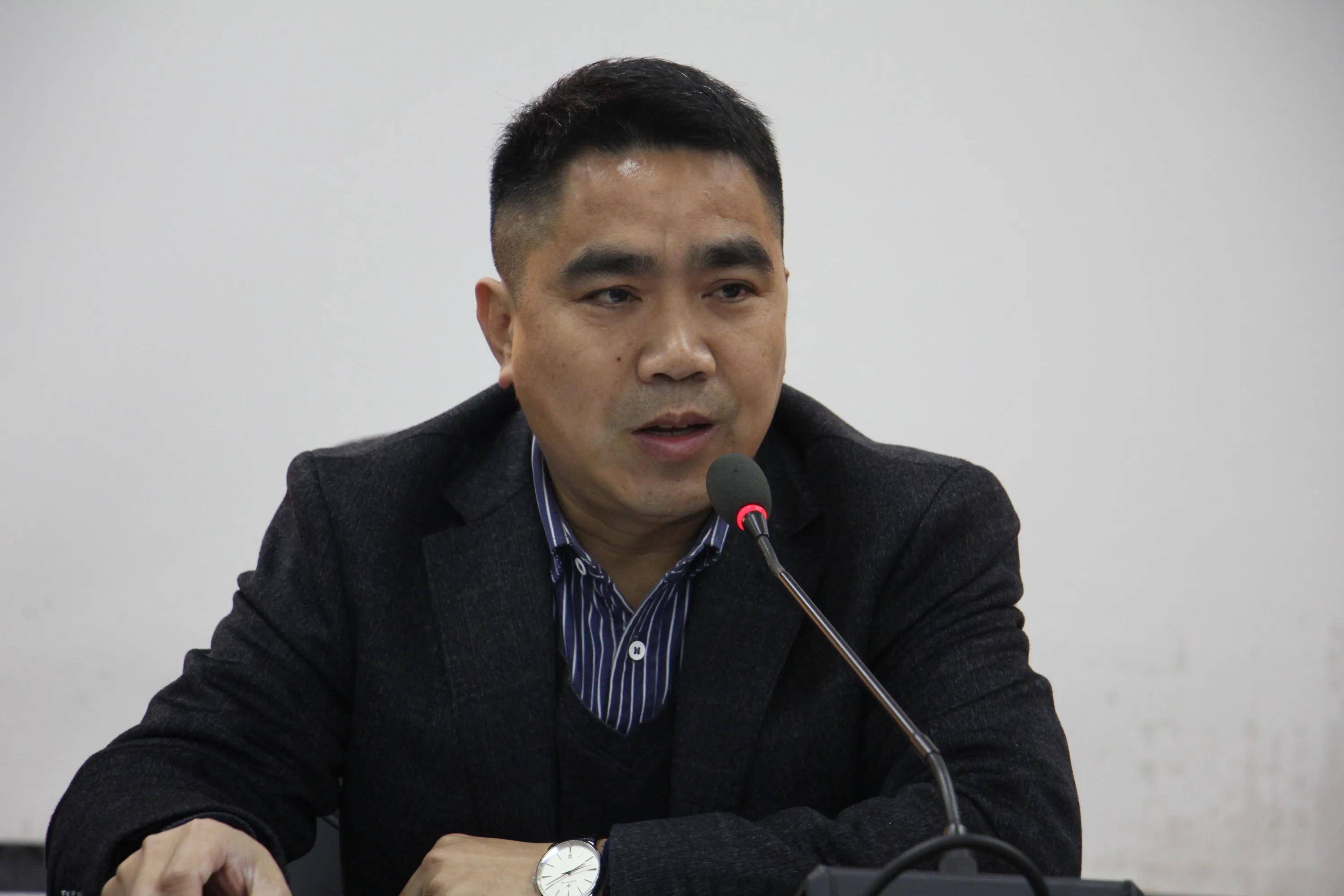 桂阳县龙潭中学举行2023年上期班主任工作培训会_班级_张小云_尹吉灵